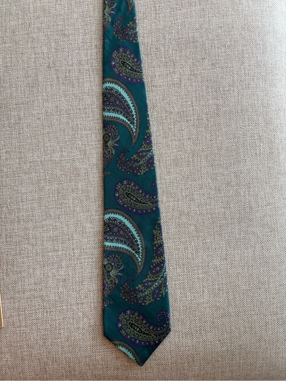Vintage Lord & Taylor Kensington Collection Paisley Silk Tie Teal Purple 3.75” - Picture 11 of 11